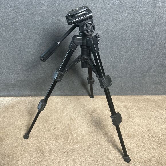 VELBON DF Mini 3-Section Aluminum Tripod w/ Adjustable 3-Way Panhead 12"-21.3" - Picture 4 of 8